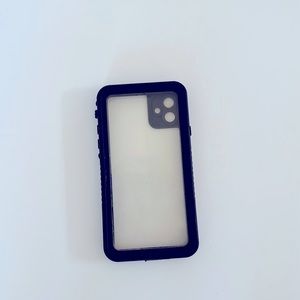 Drop and water proof iPhone cover for iPhone 11. Works great underwater
